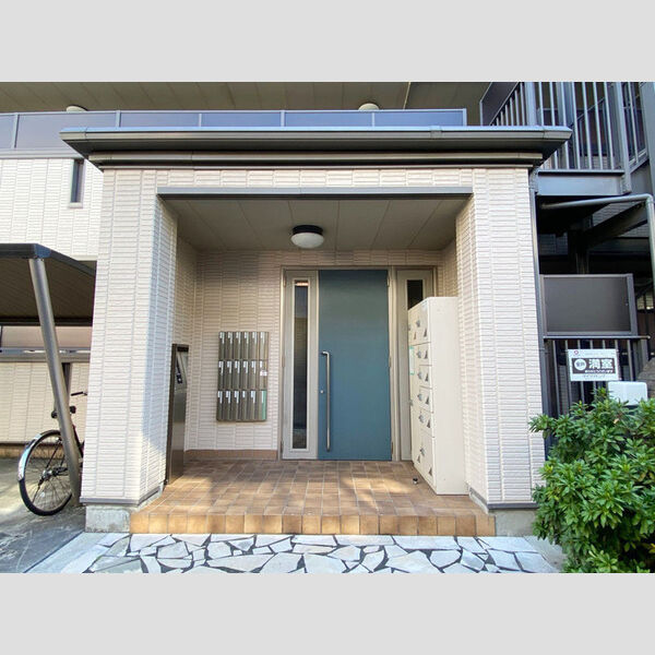 コム シェ ソワ　Ⅱ エントランス(オートロック・集合ポスト・宅配ボックス)