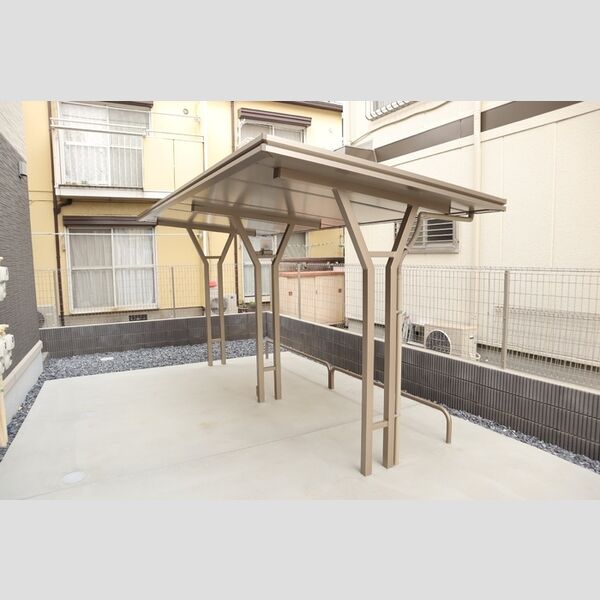 フォンテーヌ 駐輪場