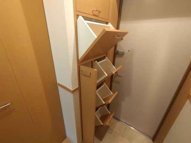 エルスタンザ中野新井 収納