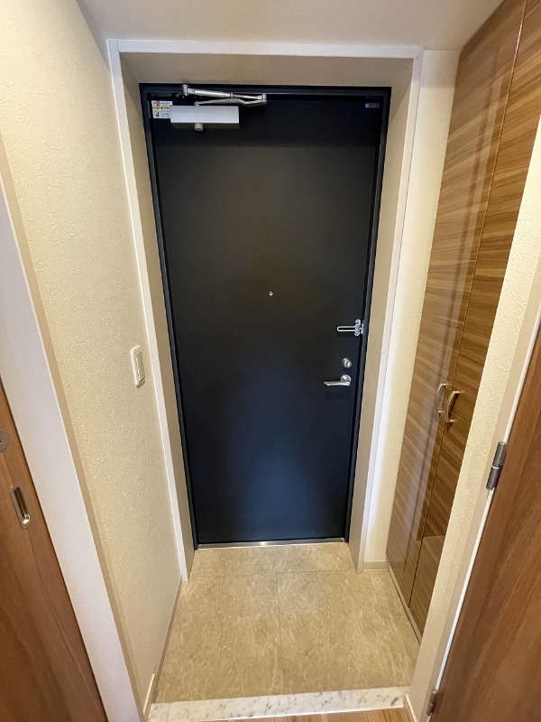 CLASS YOTSUYA 玄関