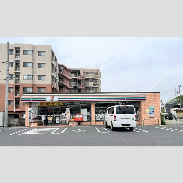 LITHOS　GARDEN セブンイレブン草加氷川北店　150m