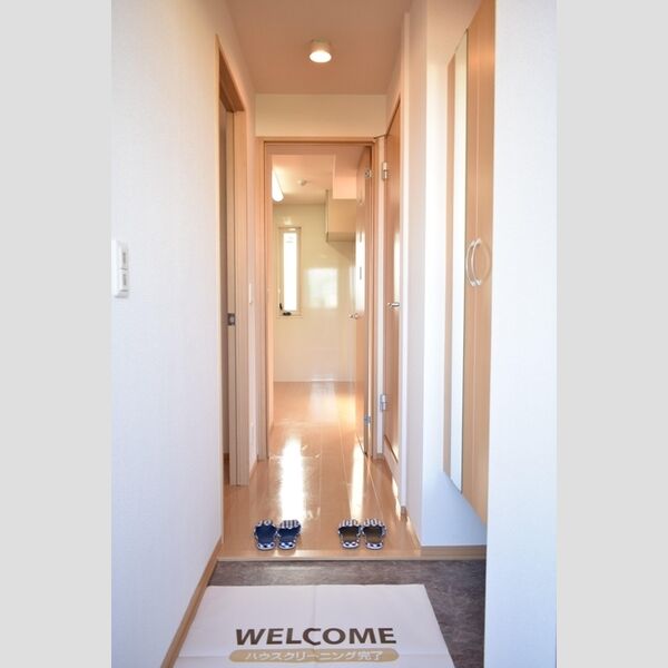 クレシア301号室 玄関