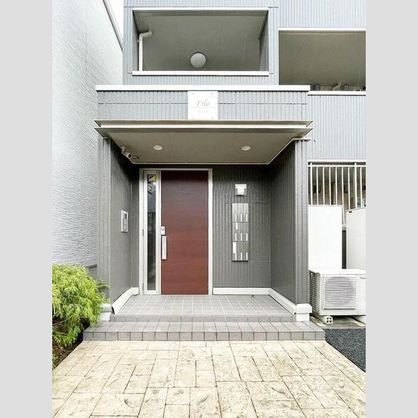 フィーロ302号室 エントランス