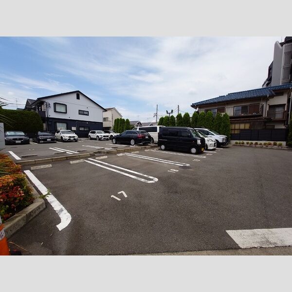 ラ・ベレッツァ　フェリオ505号室 駐車場