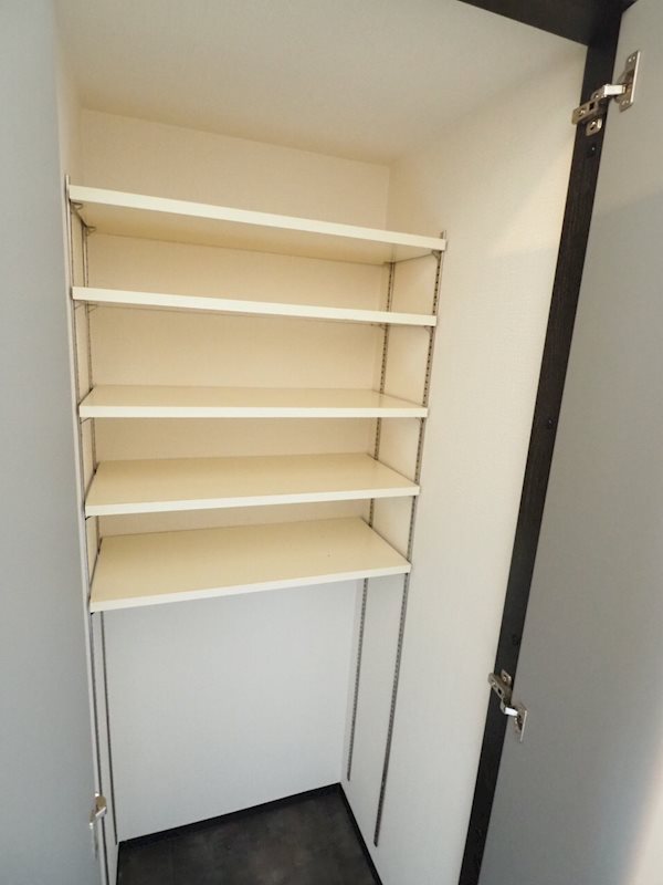 レジディア新中野11階 収納