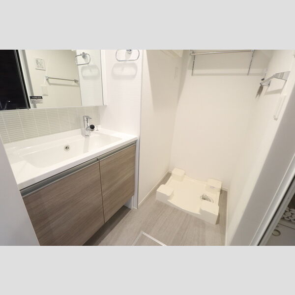 D-Sereno弥生302号室 洗面所