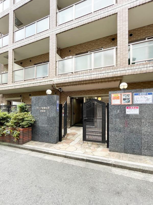 ガイア歌舞伎町壱番館4階 エントランス