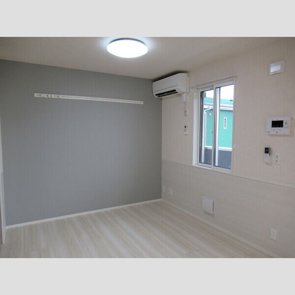 ソル ド レーヴ アッシュ205号室 洋室