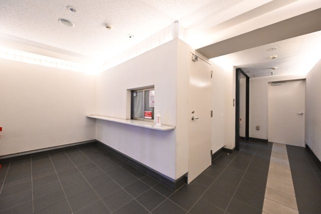 ジュエル京橋3階 エントランス