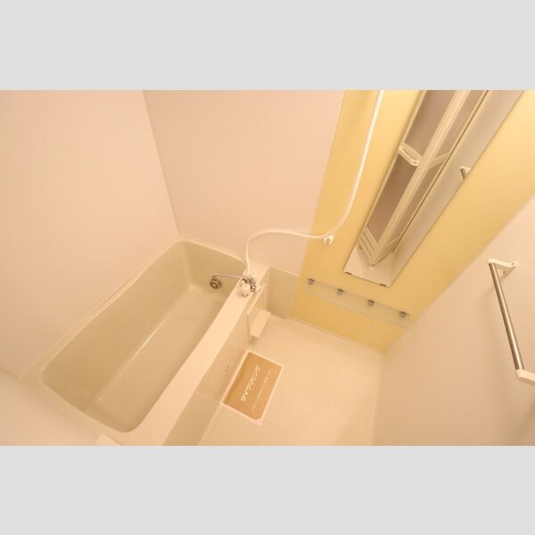 ハックベリーハウス 浴室(追い焚き機能付き)