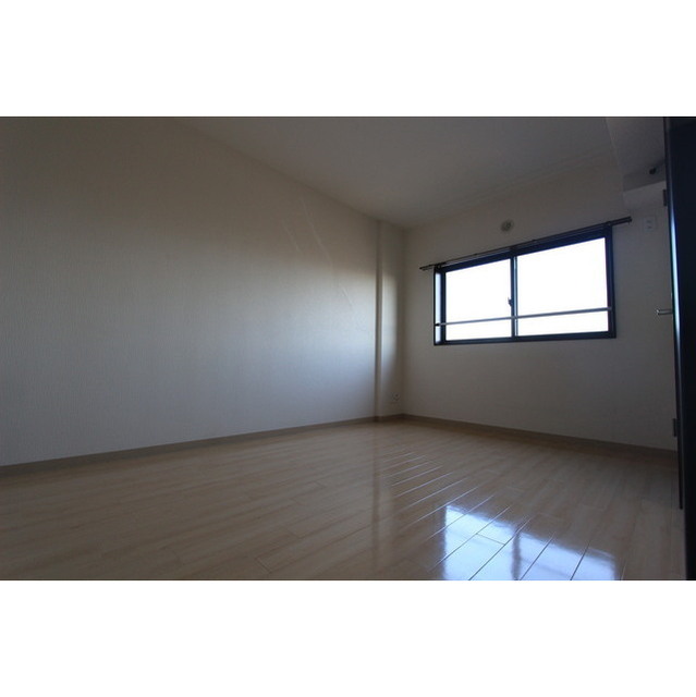 ラルジュテール 洋室1