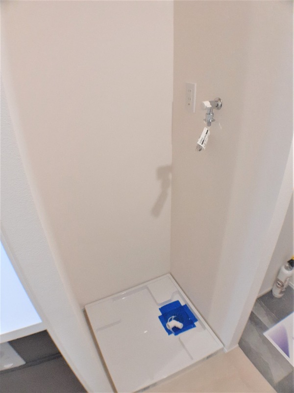 レジディア島津山2階 洗濯機置場