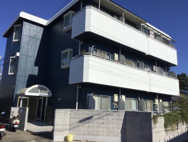 ブロードフラット0106号室 2024年11月、外壁塗装済み♪