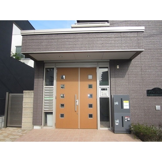 グランソレアード2階 外観