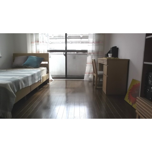 ワールドハウスA リビング