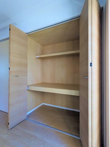 エマーレ国立 収納