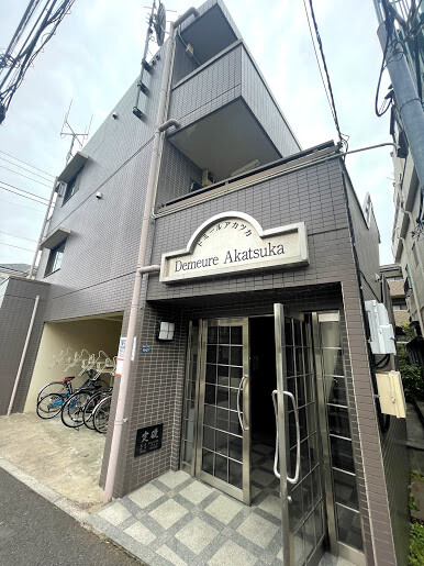 ドミール赤塚2階 エントランス