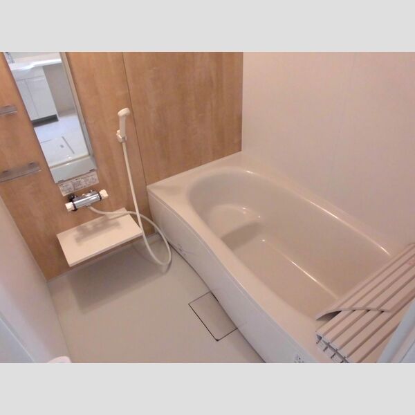 テラスハウス 広々とした一坪風呂♪