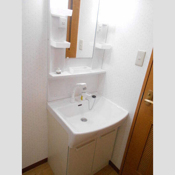 サンウィングW 洗面所