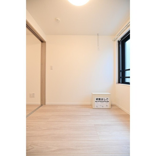 プレアス中野0202号室 内観