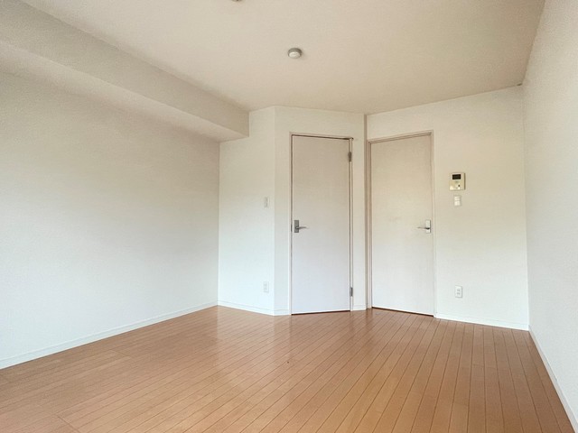 グリーンフラッツ0302号室 リビング