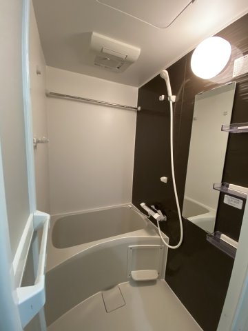 ヴィラージュ中山203号室 お風呂