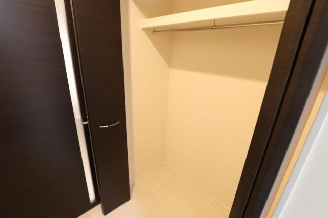 アプリコットC302号室 クローゼット（イメージ）