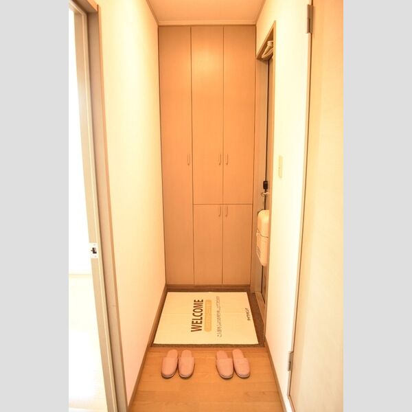 ドミール神田　参番館 玄関