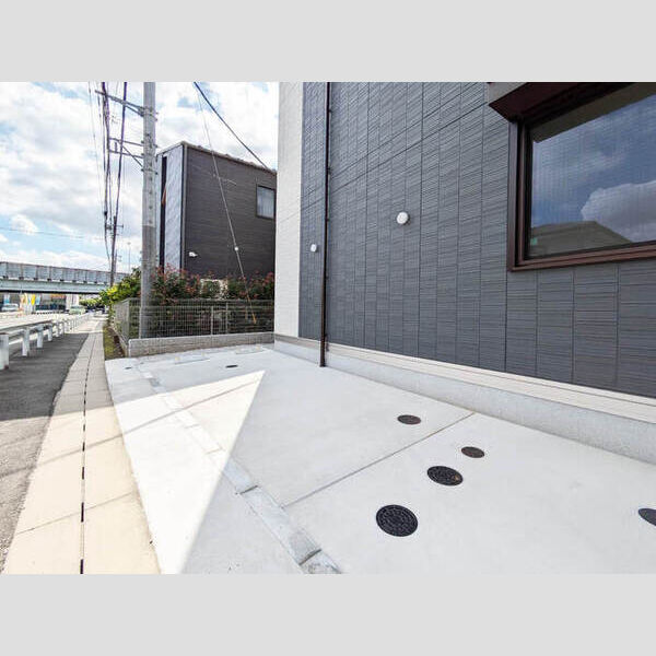 ノーブルパレス 駐車場