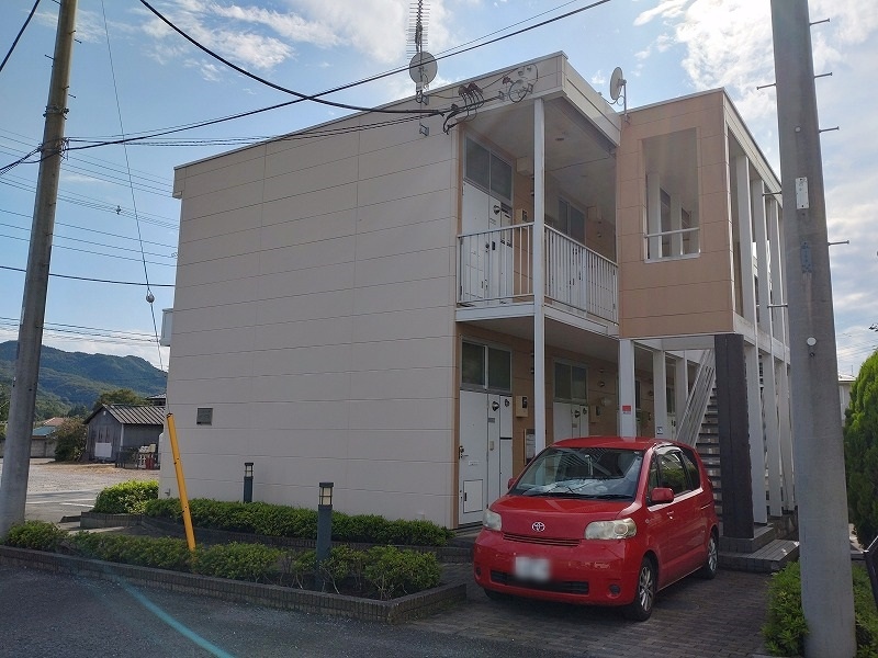 レオパレスＣＥＤＡＲの外観画像