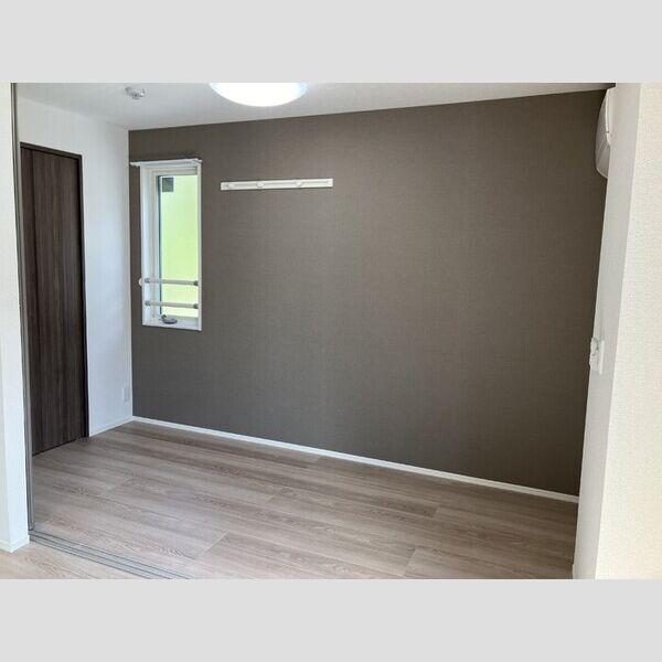 プライムヒル202号室 洋室