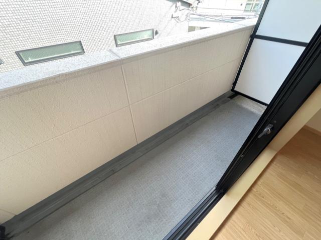 コンフォース旭202号室 ベランダ
