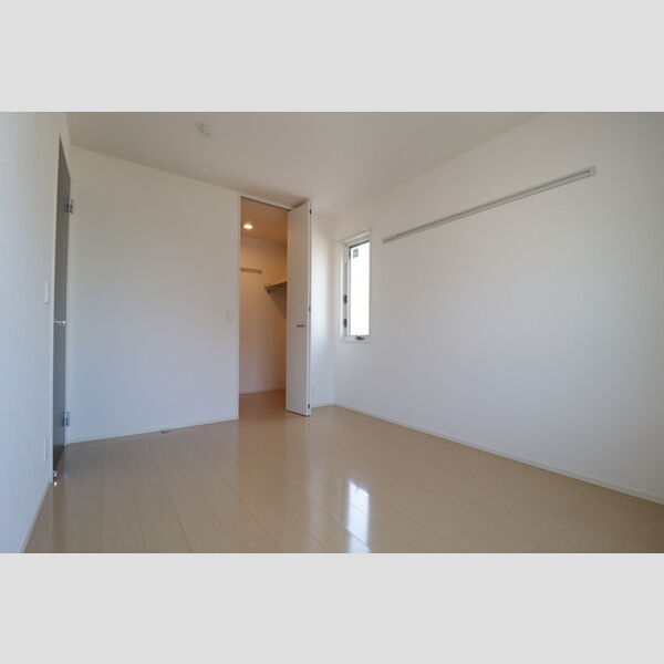 ヴェルデソーレ　A103号室 洋室