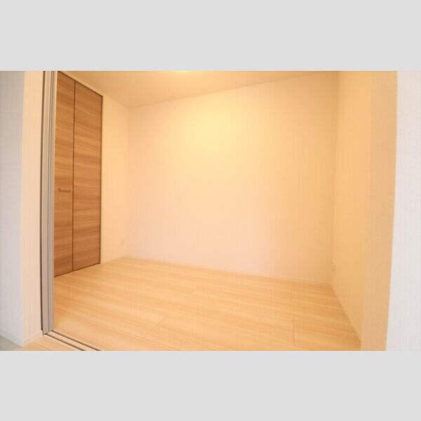 アーバンパイン203号室 洋室