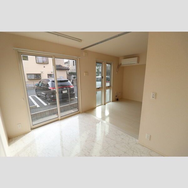 アムール103号室 洋室