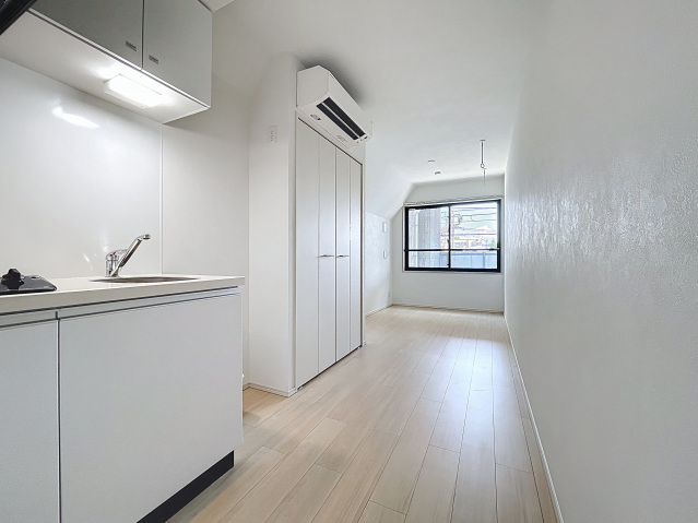 スカイコートリュクス品川大崎401号室 リビング