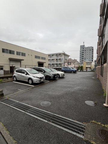 グランシャリオ湘南0205号室 駐車場