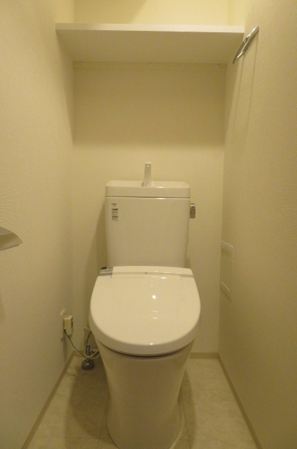 ガーラ・アヴェニュー元住吉4階 清潔感のあるトイレです