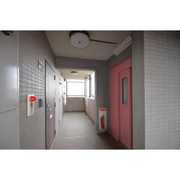 フォルテ湘南台303号室 エントランス