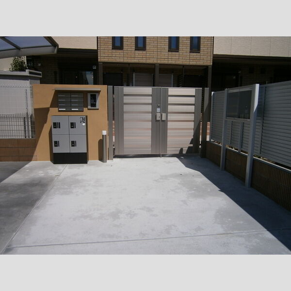 Excellent国立 オートロックエントランス