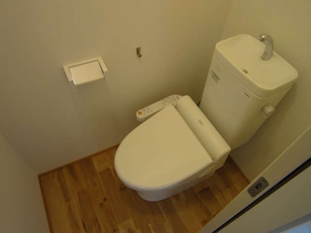 ＫＯＮＫＯ１C号室 トイレ