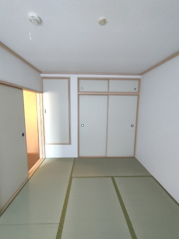 エヴァーグリーンＡ 居室（和室）