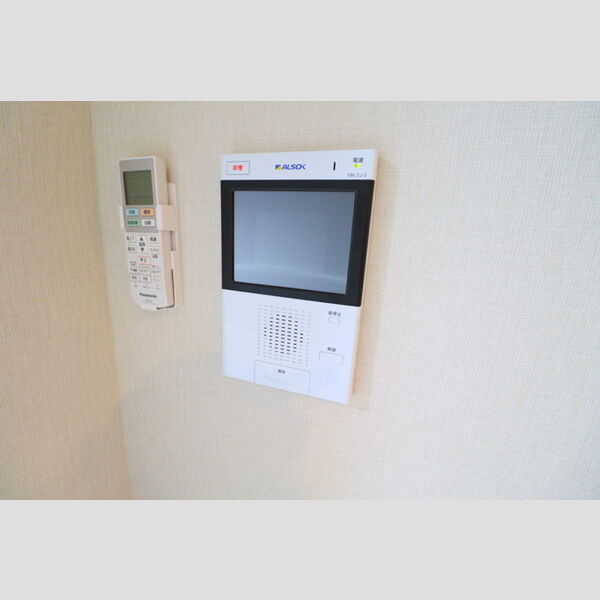 ゲートレジデンス鶴見502号室 ホームセキュリティ・モニター付きインターホン