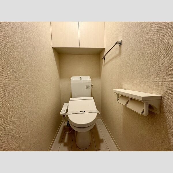 エタニティー東船橋303号室 トイレ