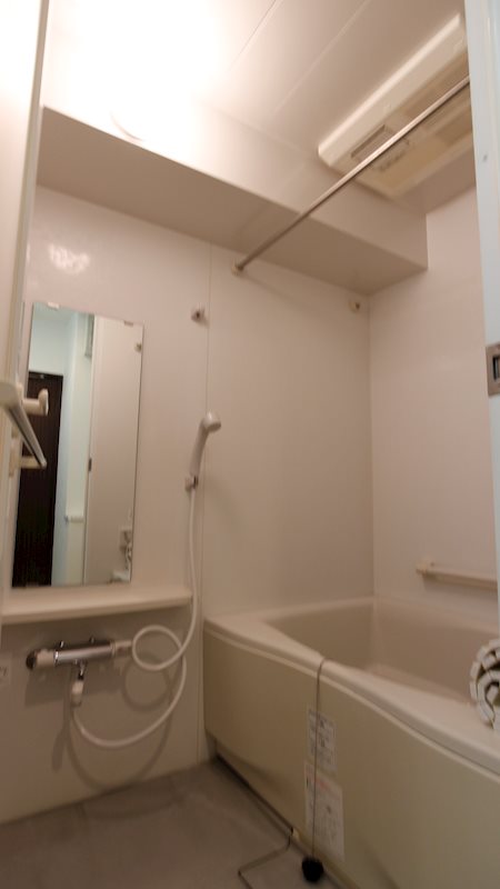 グリフィン横浜・反町公園参番館2階 お風呂