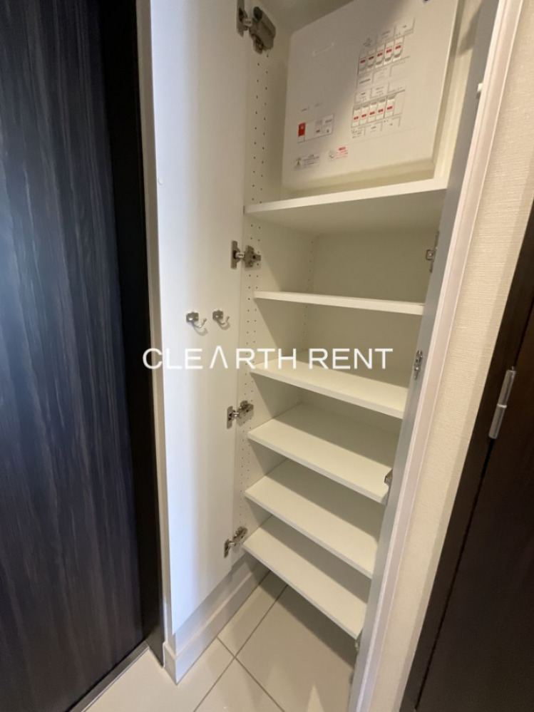 コンシェリア門前仲町 ＜ＳＡＫＵＲＡ ＰＲＯＭＥＮＡＤＥ＞ 玄関