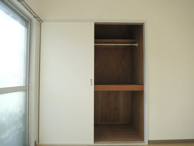 アムールキタイ0104号室 洋室１　収納　※現況優先