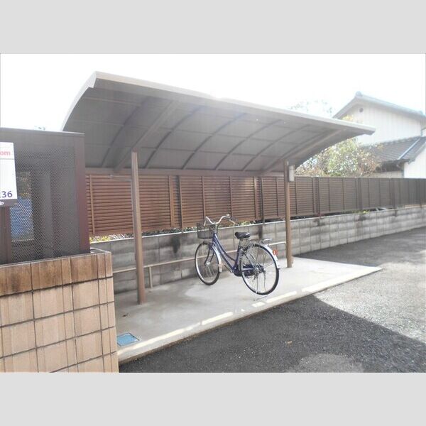 High Excel　11 駐輪場