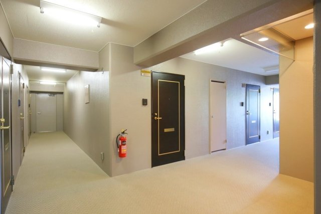 ライオンズマンション横浜反町310号室 同建物別部屋の参考画像