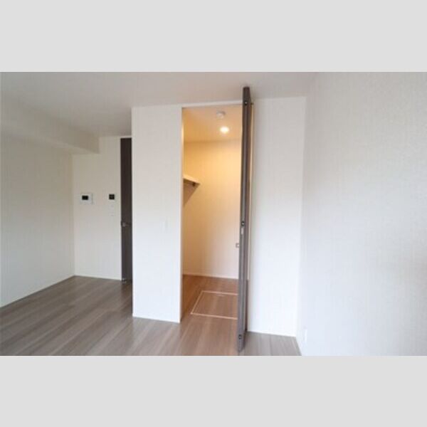 ヴァン・ヴェールおおたかの森　Ⅱ ウォークインクローゼット